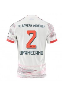 Bayern Munich Dayot Upamecano #2 Voetbaltruitje Uit tenue 2025-26 Korte Mouw